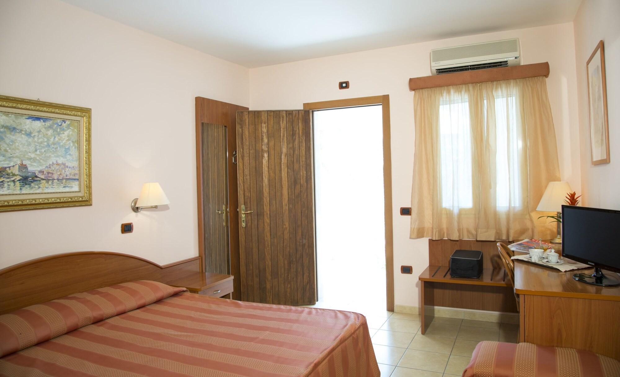 Garden Hotel Ripa Vieste Dış mekan fotoğraf